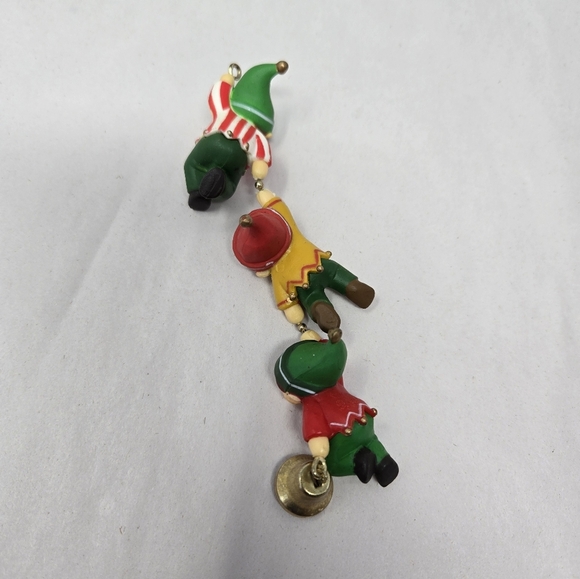 Hallmark Tree-Trimmer Holiday Collection Elfin Antics Vintage 1980's Ornament - Picture 5 of 8